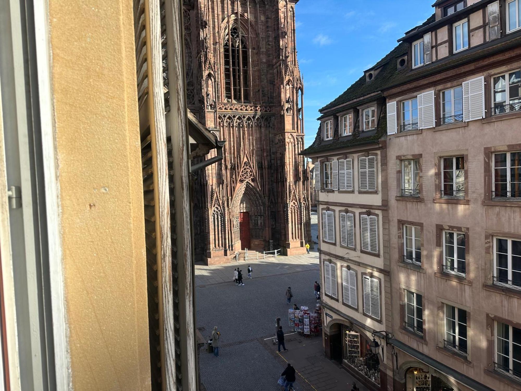 Carre Or Au Pied De La Cathedrale Estrasburgo Exterior foto